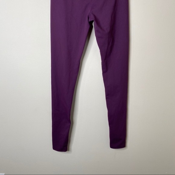 Fabletics Salar Powerhold Leggings Dark Plum Small - Picture 3 of 8